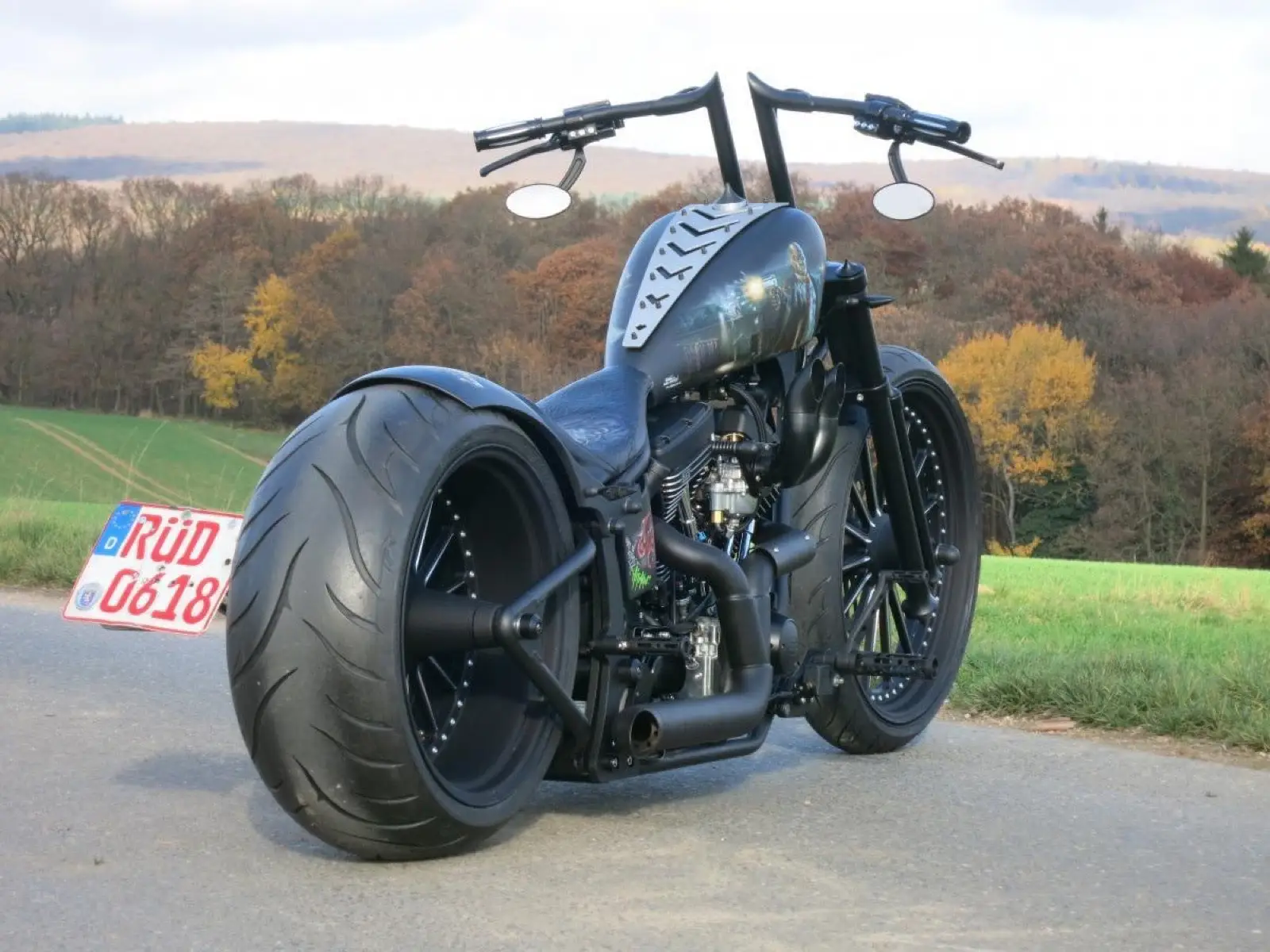 Hitman, Custom-Umbau von Ultimate Bikes