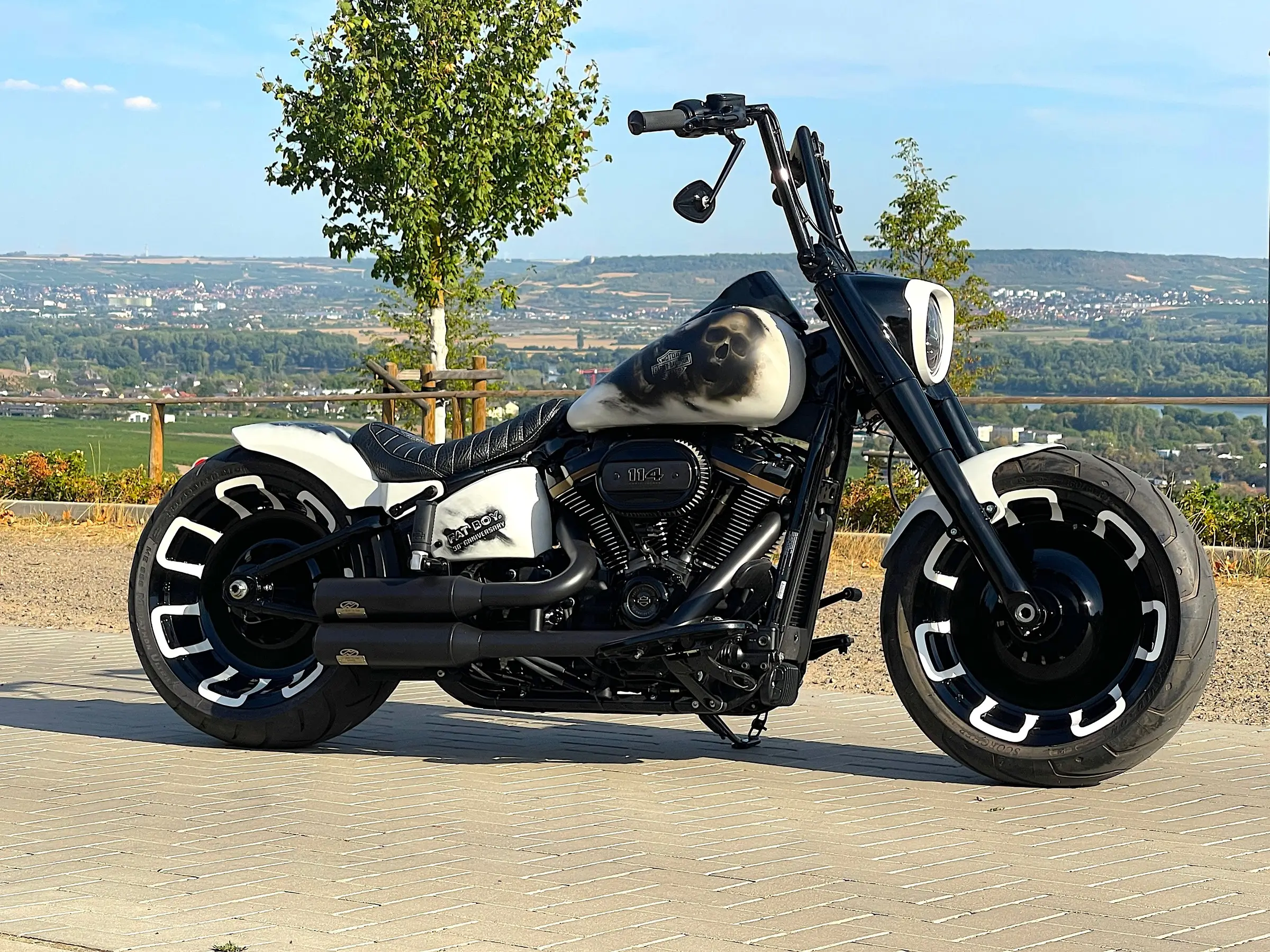Calavera, Custom-Umbau von Ultimate Bikes